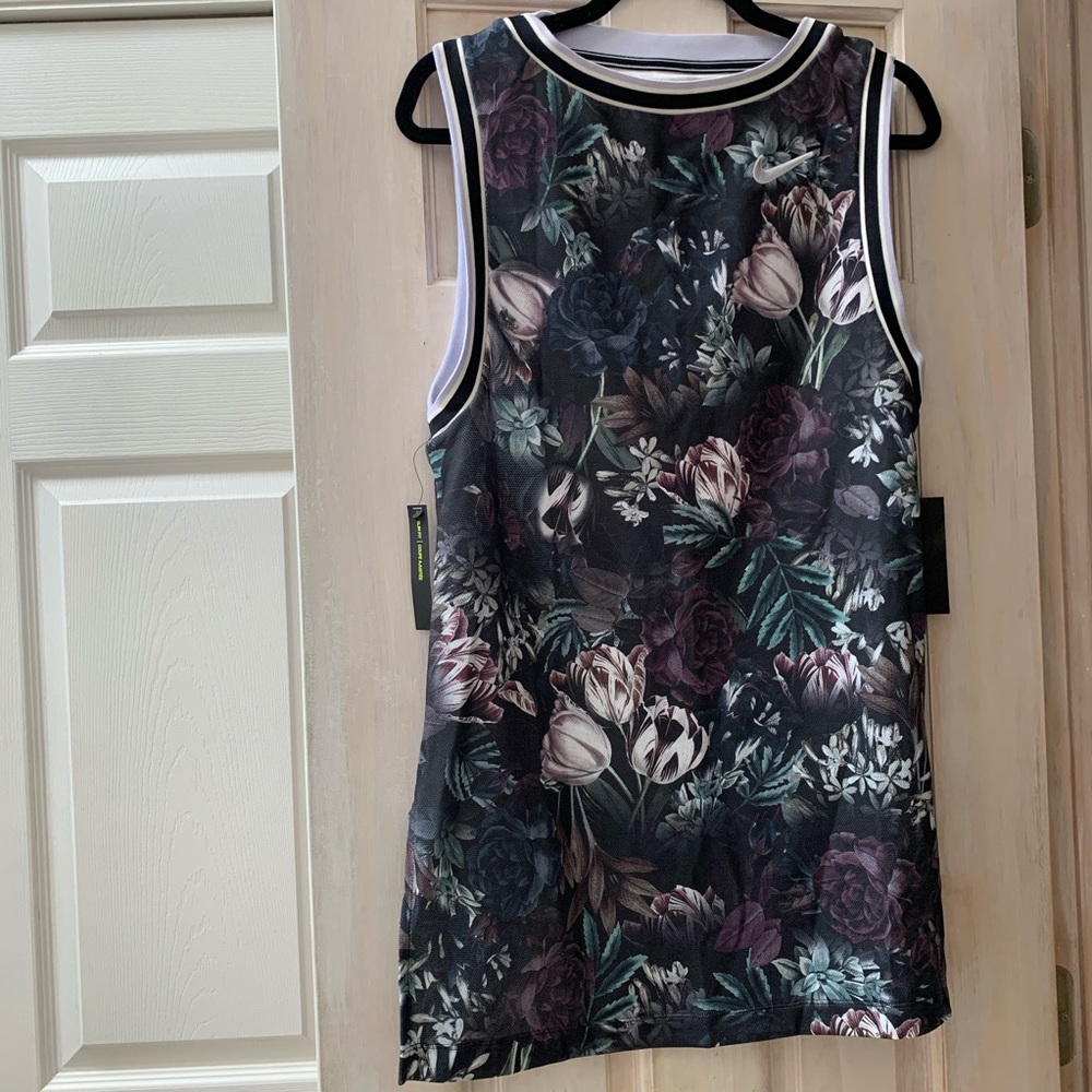 Nike Women’s Jersey